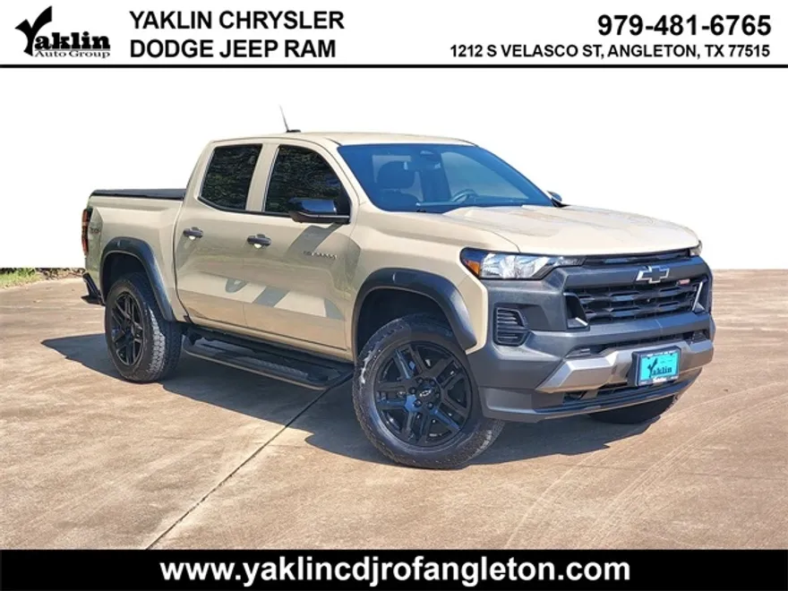 2024 Chevrolet Colorado Trail Boss photo 1