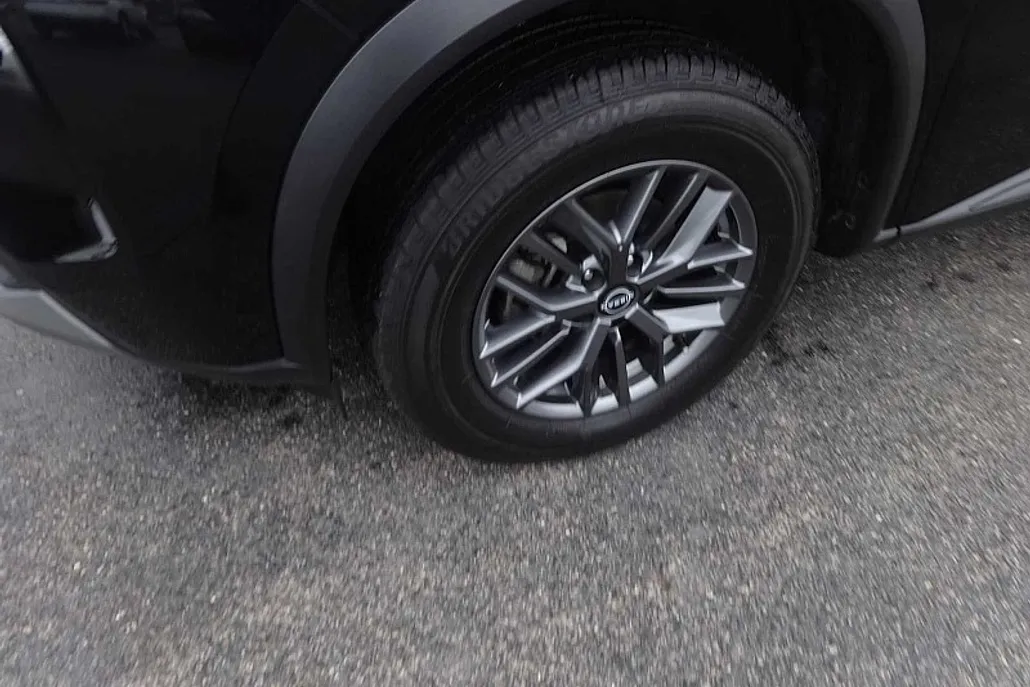 2023 Nissan Rogue S photo 1