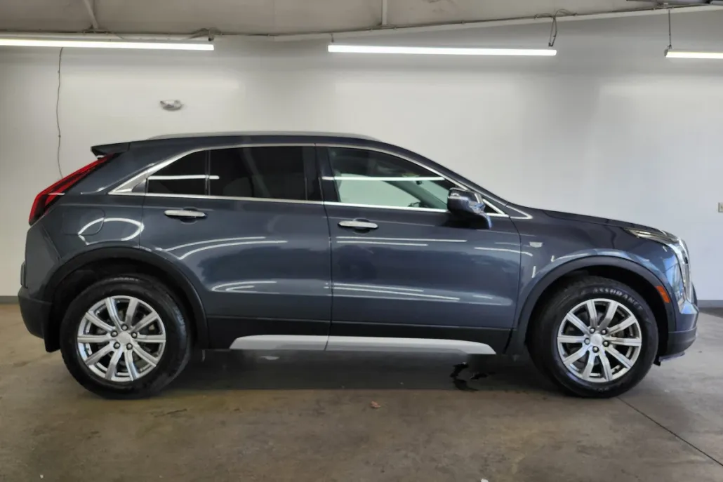2019 Cadillac XT4 Premium Luxury photo 1