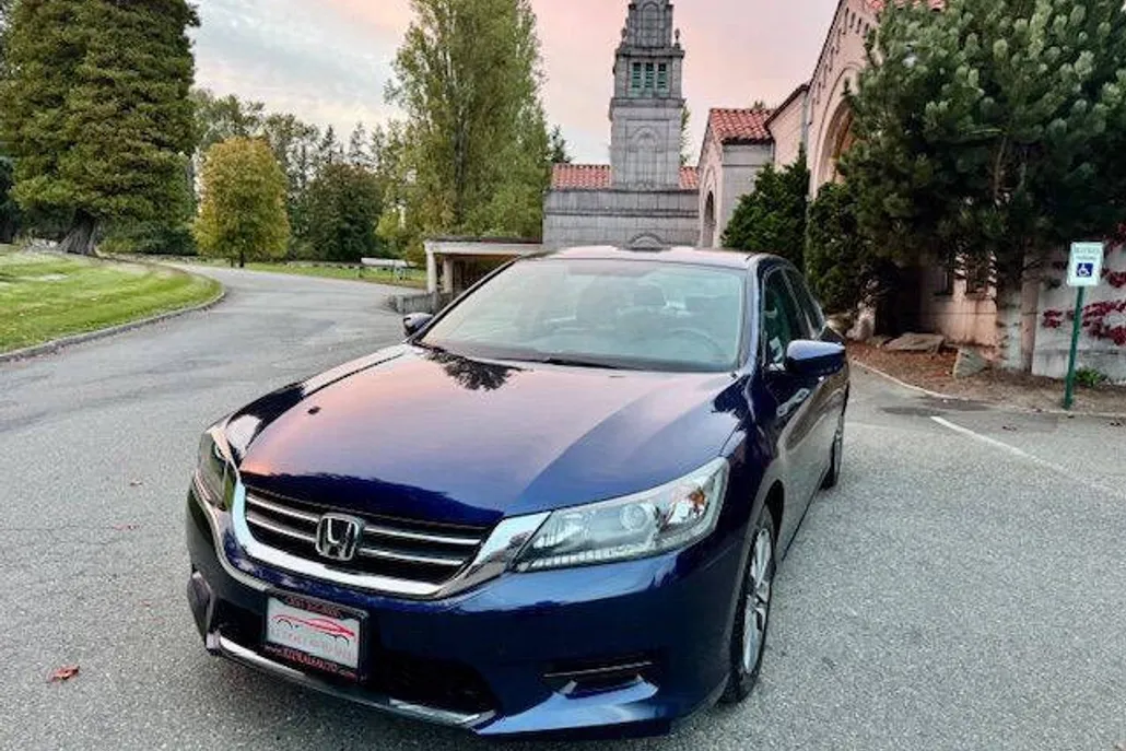 2014 Honda Accord LX photo 1