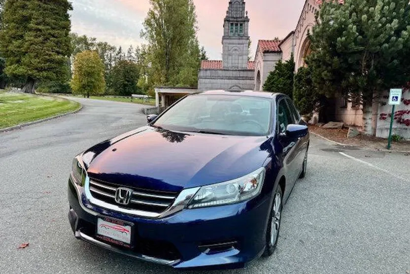 2014 Honda Accord LX photo 1