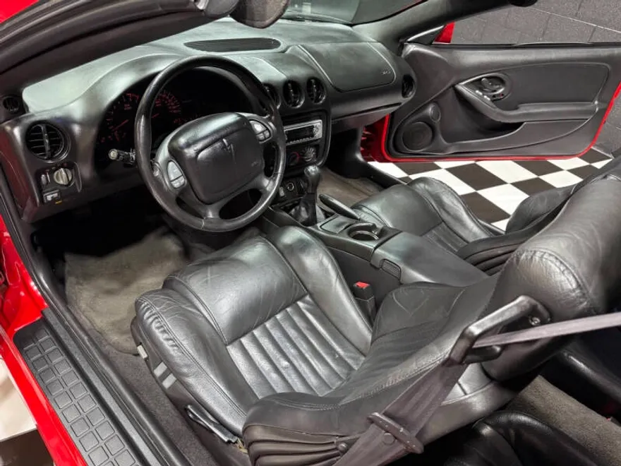 2000 Pontiac Firebird TRANS AM photo 1