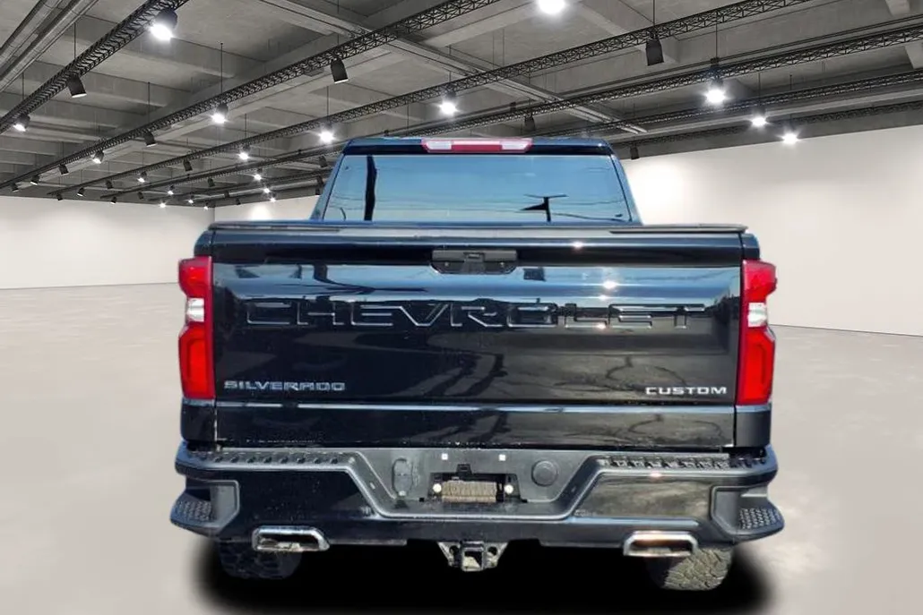2021 Chevrolet Silverado 1500 Custom Trail Boss photo 1