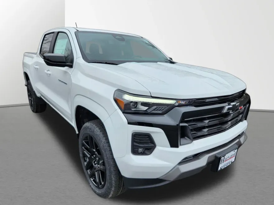 2025 Chevrolet Colorado LT photo 1