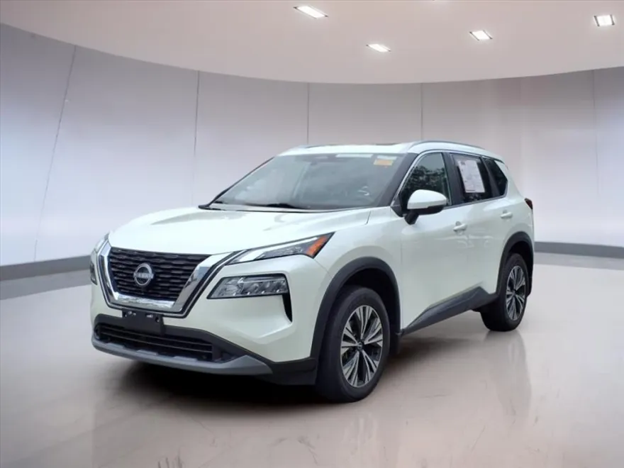 2022 Nissan Rogue SV photo 1