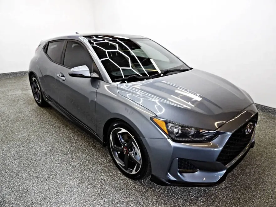 2019 Hyundai Veloster R-Spec Turbo Ultimate photo 1