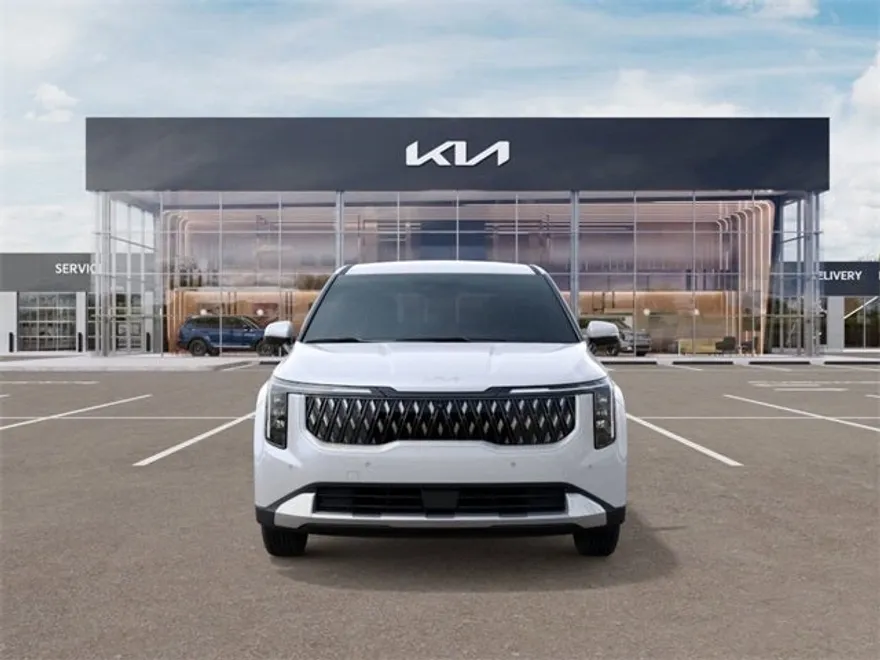 2026 Kia Carnival LX photo 1