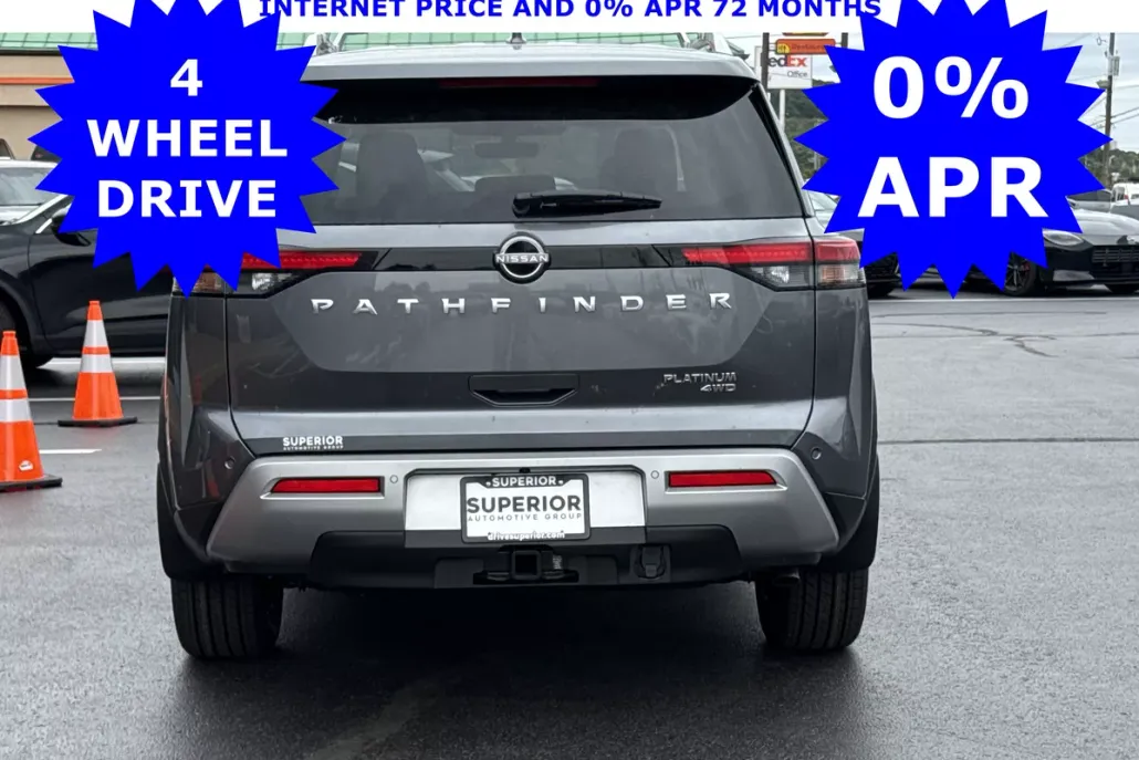2025 Nissan Pathfinder Platinum photo 1