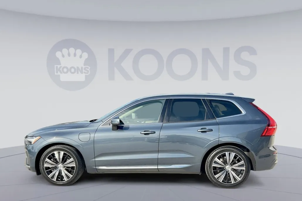 2022 Volvo XC60 Recharge Hybrid T8 Inscription photo 1