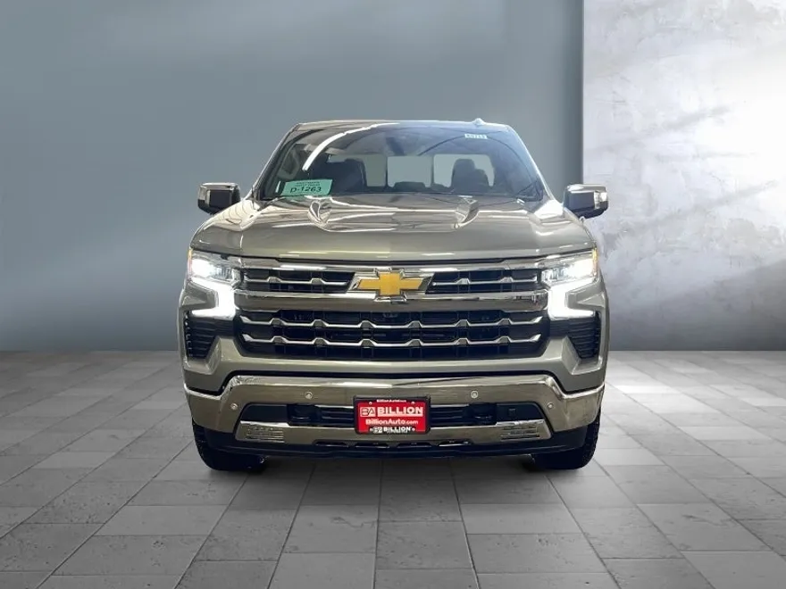 2026 Chevrolet Silverado 1500 LTZ photo 1