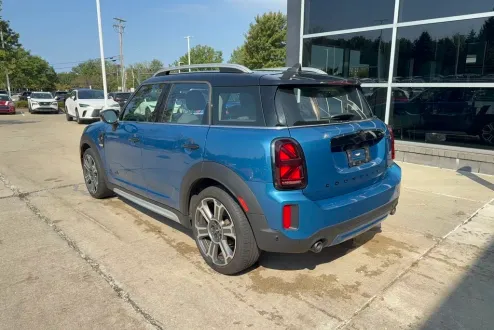 2023 Mini Countryman S ALL4 Iconic photo 2