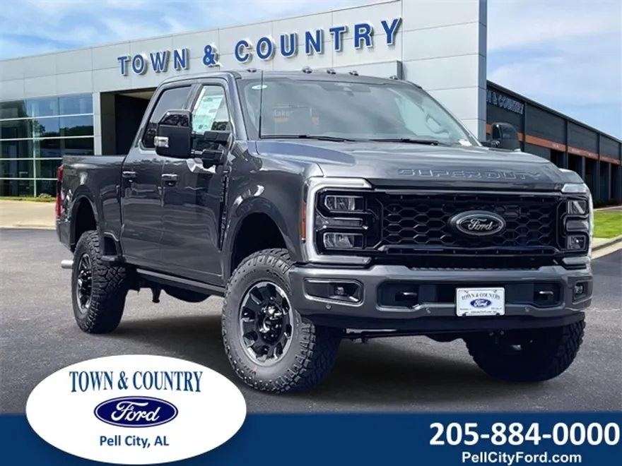 2026 Ford F-250 Lariat photo 1