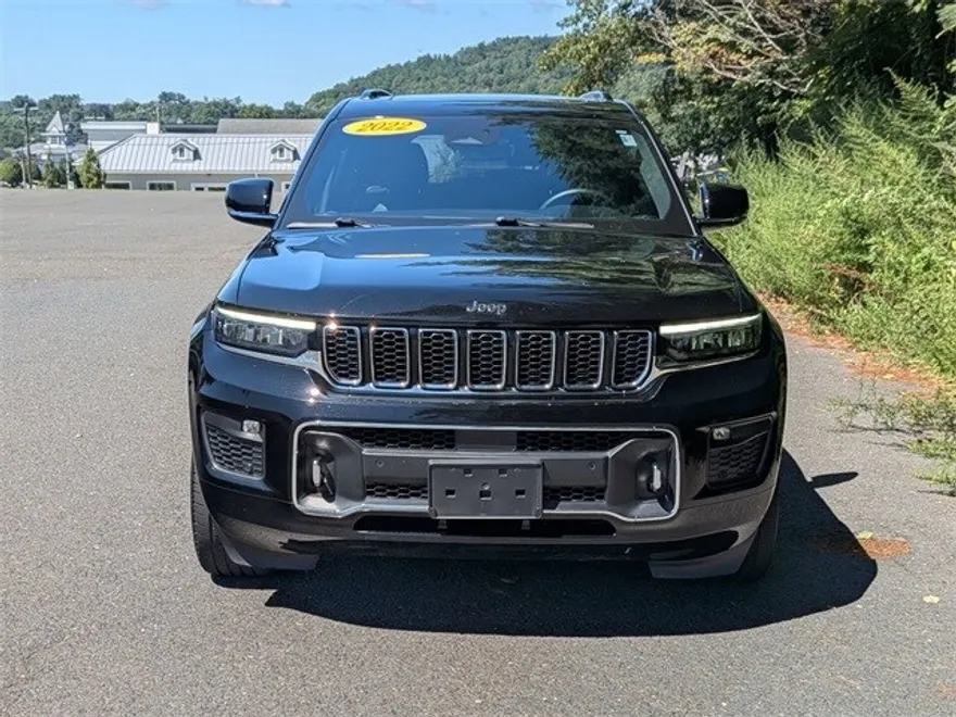 2022 Jeep Grand Cherokee Overland photo 1