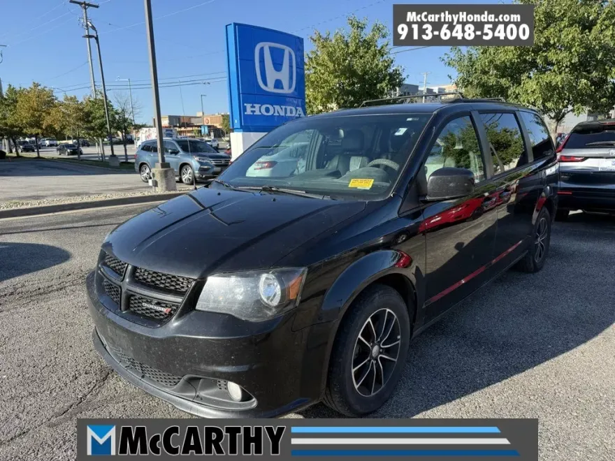 2019 Dodge Grand Caravan GT photo 1