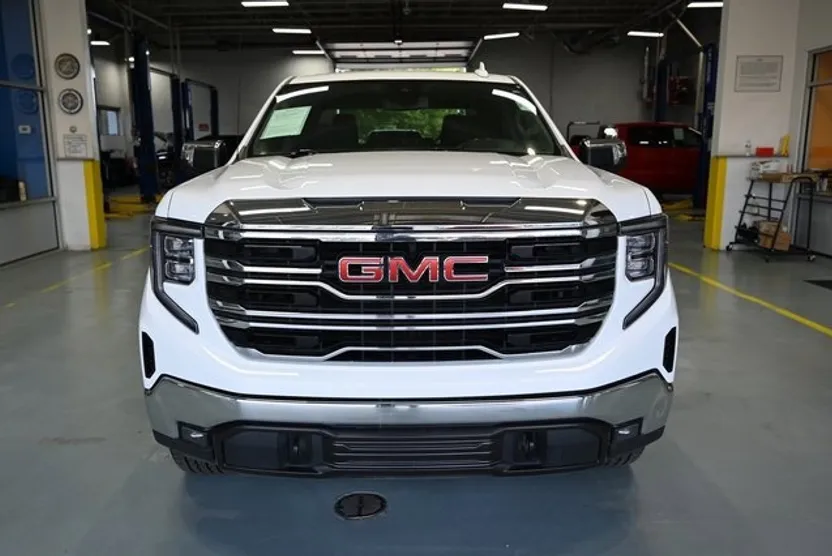 2022 Gmc Sierra 1500 SLT photo 1
