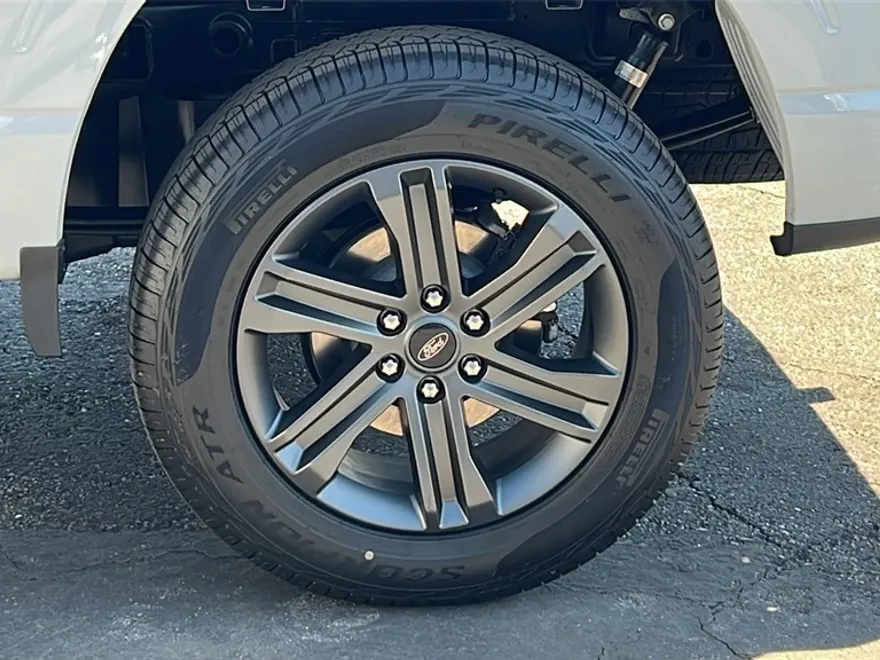 2023 Ford F-150 XLT photo 1