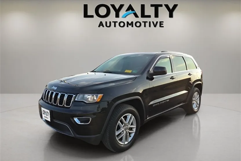 2017 Jeep Grand Cherokee Laredo photo 1