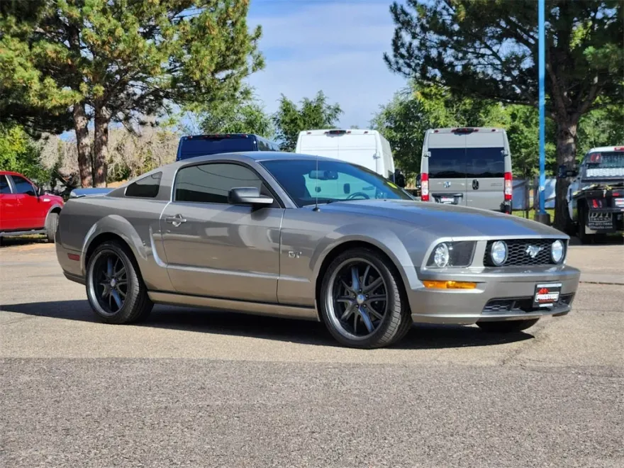 2008 Ford Mustang GT Premium photo 1
