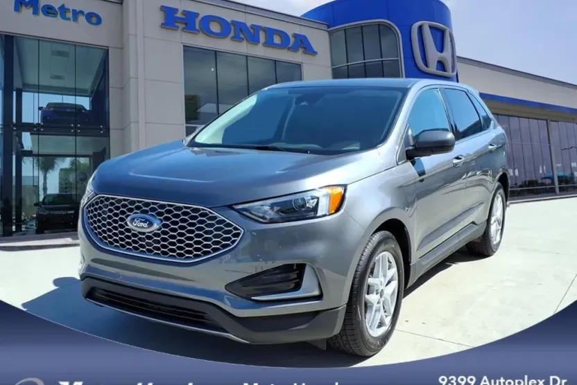 2024 Ford Edge SEL photo 1