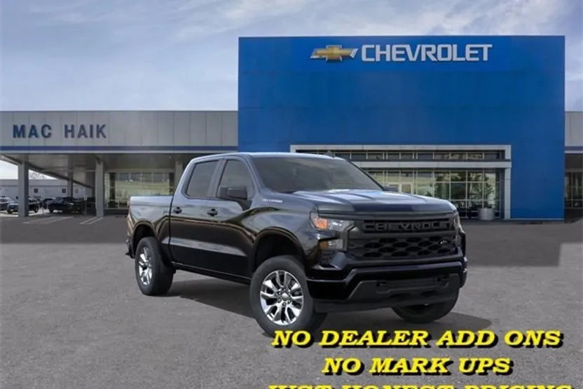2026 Chevrolet Silverado Custom photo 1
