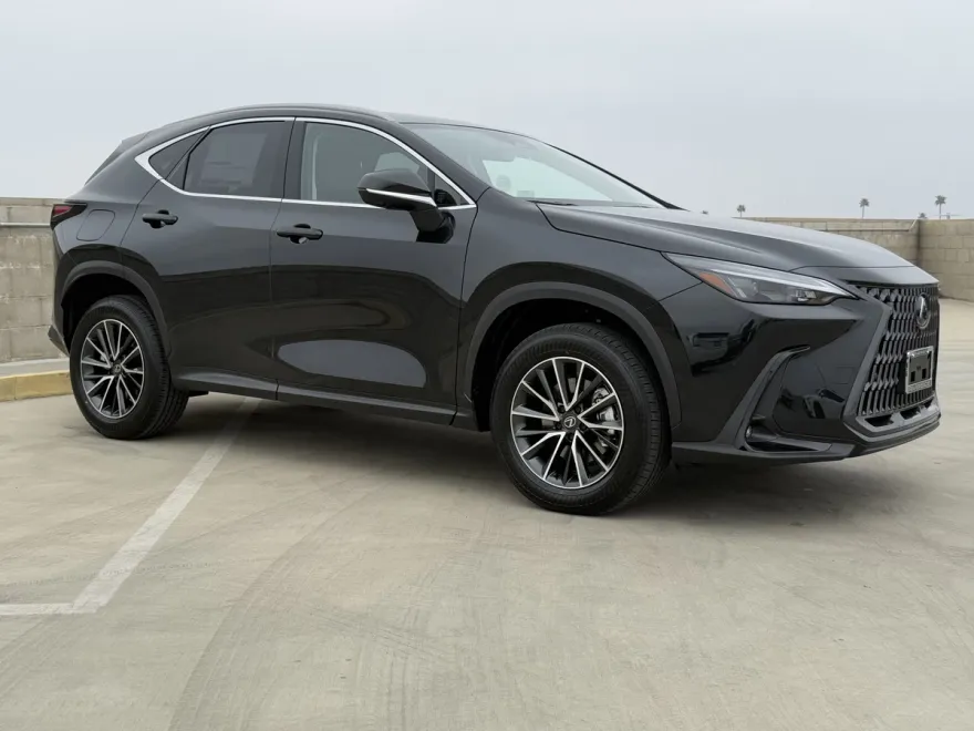 2026 Lexus NX Premium AWD photo 1