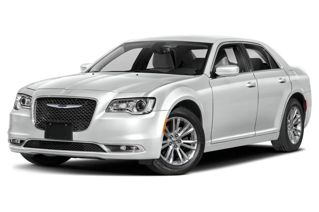 2022 Chrysler 300 Touring L photo 1