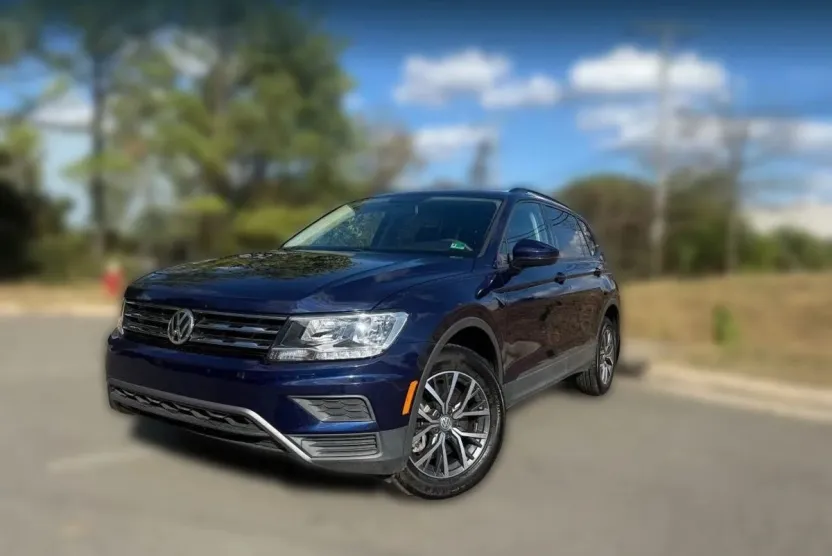 2021 Volkswagen Tiguan Sport photo 1