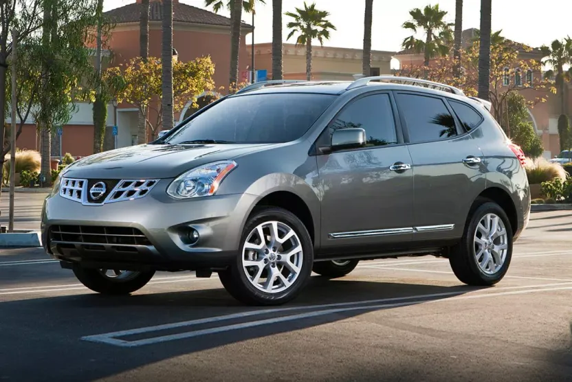 2012 Nissan Rogue SL photo 1