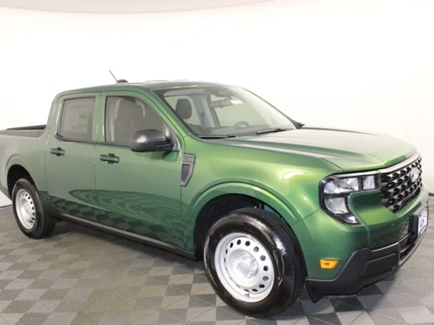 2025 Ford Maverick XL photo 1