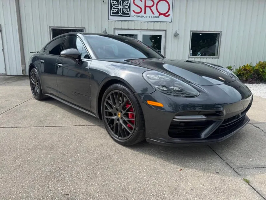 2017 Porsche Panamera Turbo photo 1