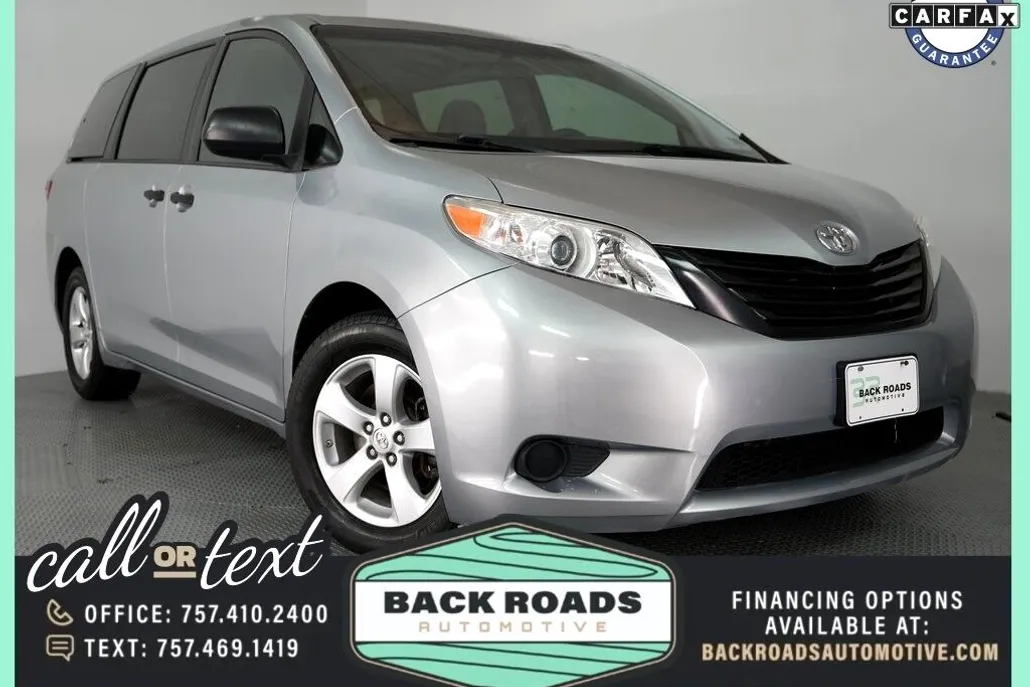 2015 Toyota Sienna L photo 1