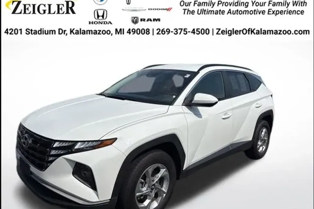 2024 Hyundai Tucson SEL photo 1