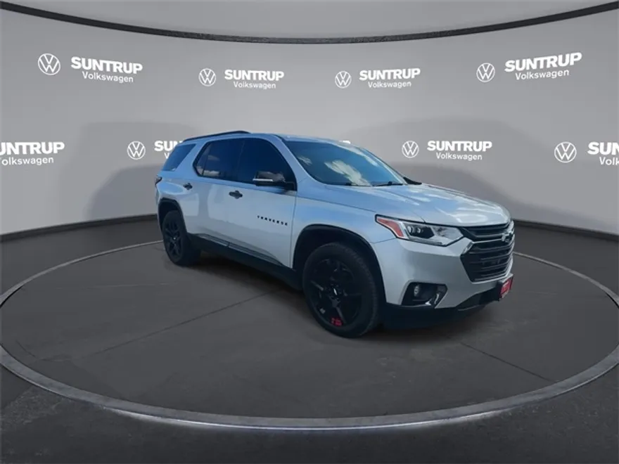 2018 Chevrolet Traverse Premier photo 1