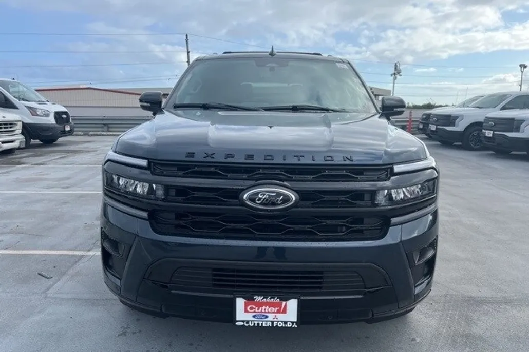 2024 Ford Expedition Limited photo 1