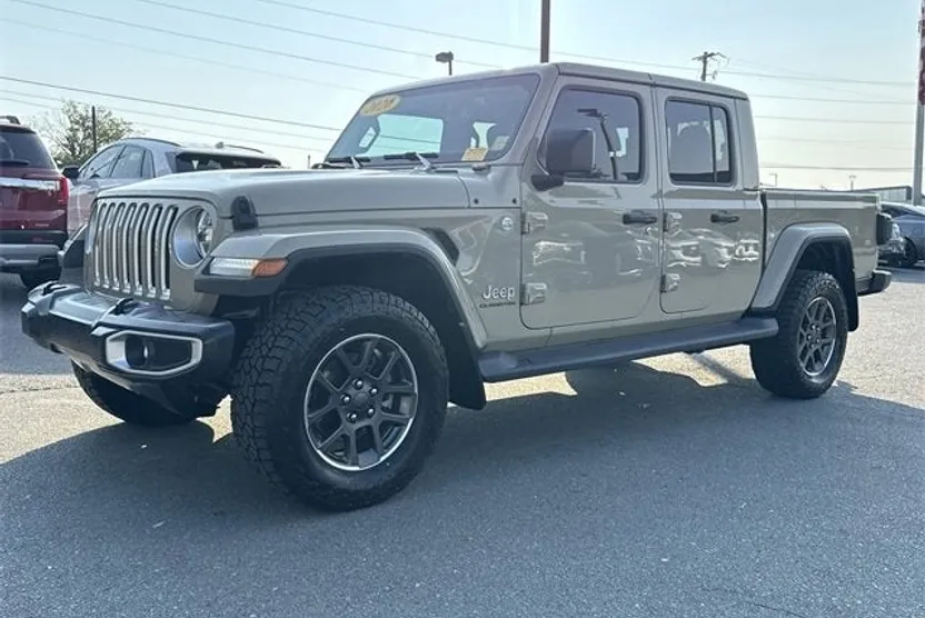 2020 Jeep Gladiator Overland photo 1