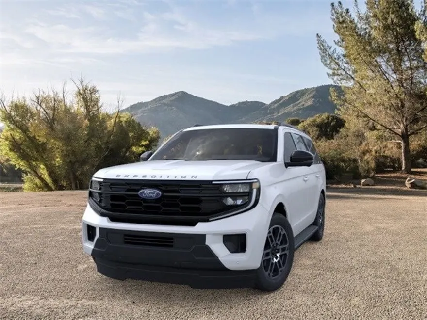 2025 Ford Expedition photo 1