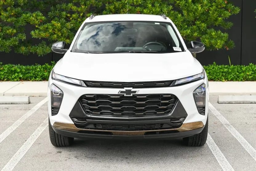 2025 Chevrolet Trax ACTIV photo 1