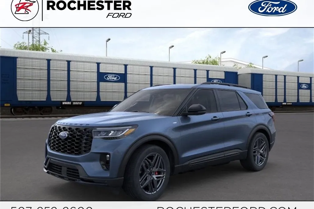 2025 Ford Explorer ST-Line photo 1