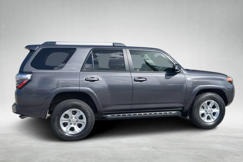 2019 Toyota 4Runner SR5 Premium photo 1