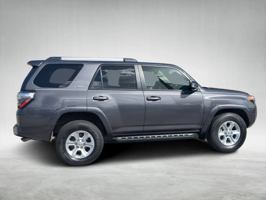 2019 Toyota 4Runner SR5 Premium photo 1