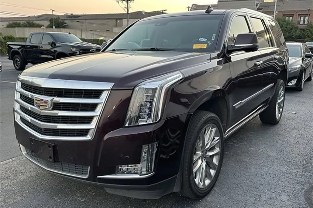 2017 Cadillac Escalade Premium Luxury photo 1