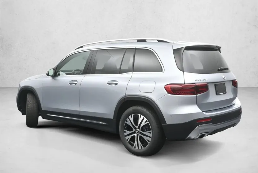 2025 Mercedes Benz GLB 250 4MATIC photo 1