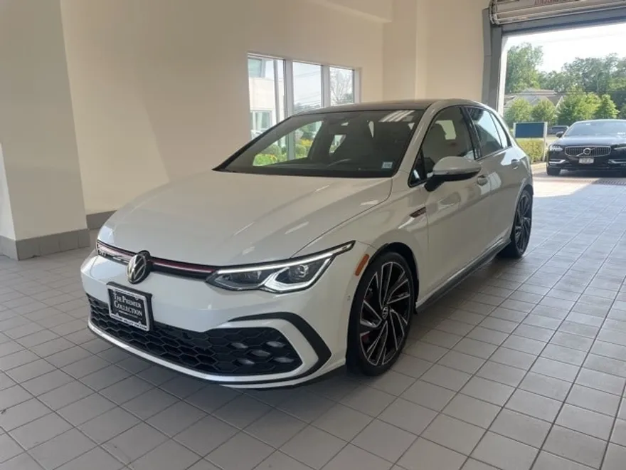 2024 Volkswagen Golf GTI Autobahn photo 1
