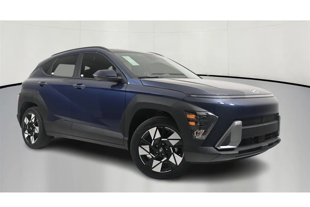 2025 Hyundai Kona SEL photo 1