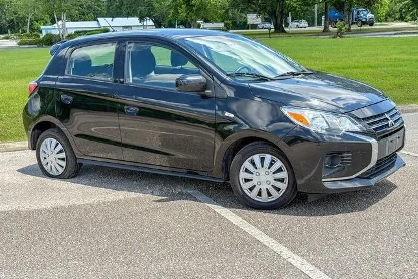2021 Mitsubishi Mirage ES photo 1