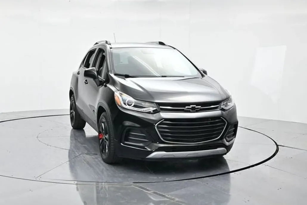 2021 Chevrolet Trax LT photo 1