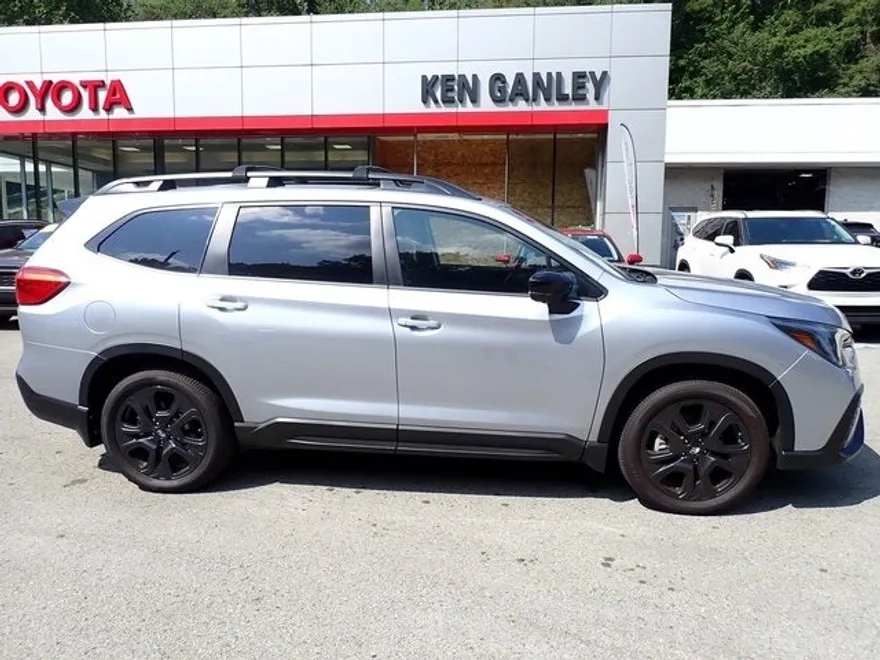 2024 Subaru Ascent Onyx Edition photo 1