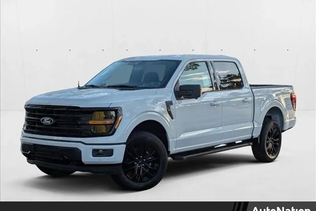 2025 Ford F-150 XLT photo 1