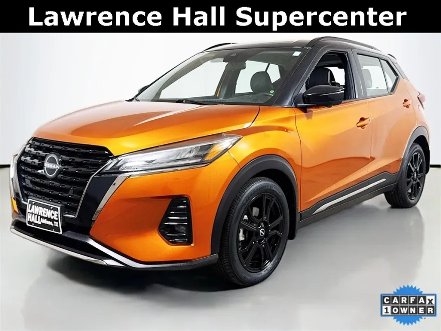 2023 Nissan Kicks SR photo 1