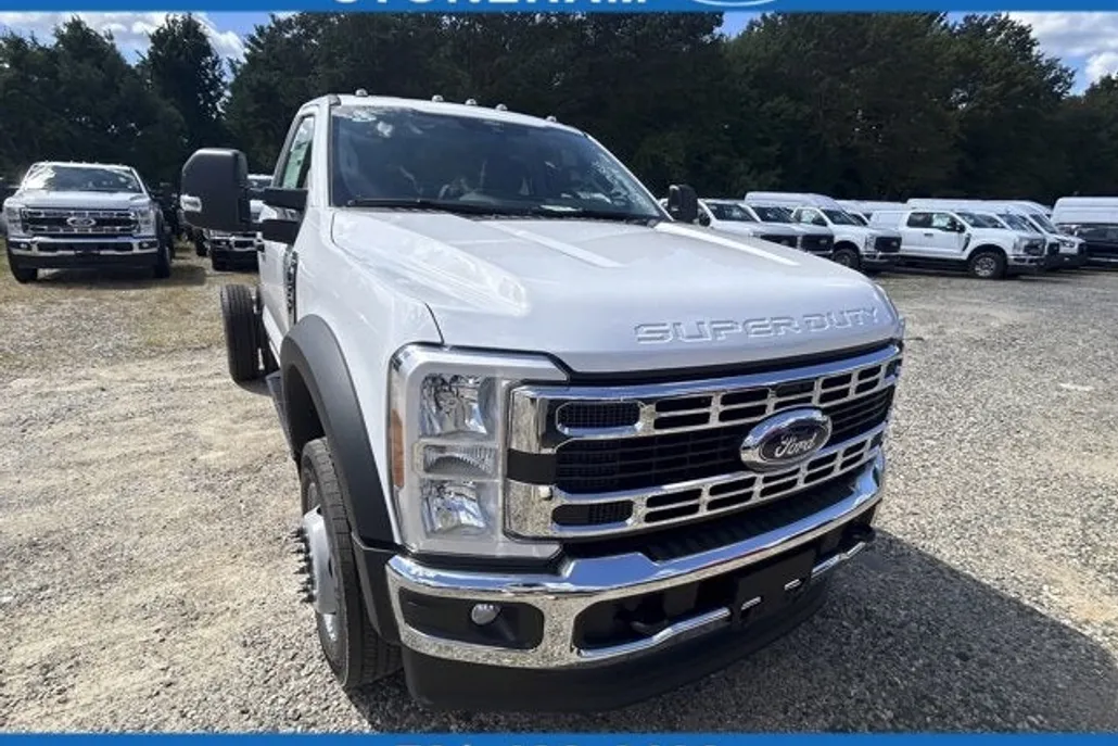 2026 Ford F-550 XL photo 1